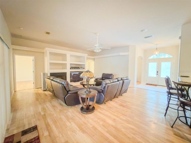 4 WESTON ROAD, Leesburg, FL 34748