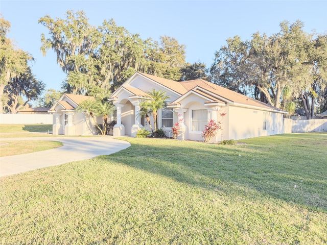 4 WESTON ROAD, Leesburg, FL 34748