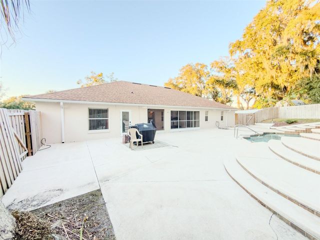 4 WESTON ROAD, Leesburg, FL 34748