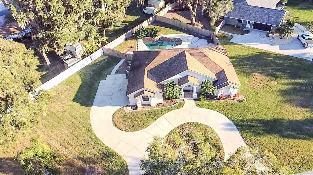 4 WESTON ROAD, Leesburg, FL 34748