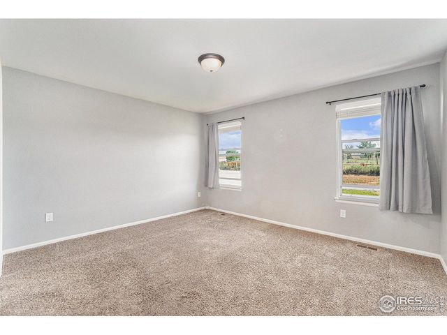 586 Cherryridge Dr, Windsor, CO 80550