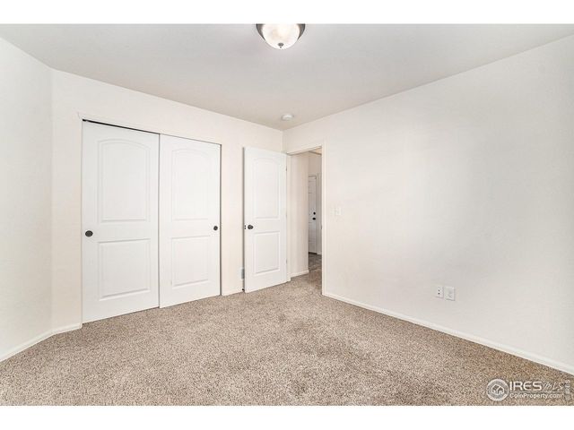 586 Cherryridge Dr, Windsor, CO 80550