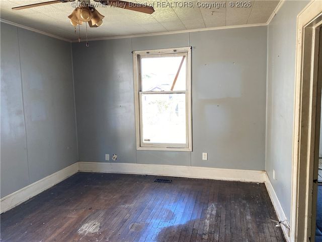 2318 Monroe Avenue, St Albans, WV 25177