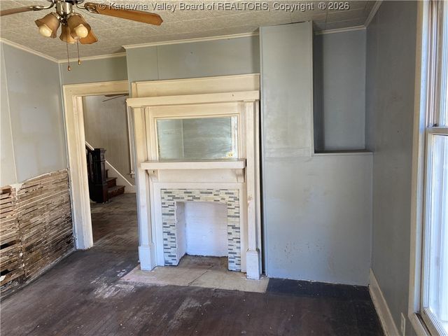 2318 Monroe Avenue, St Albans, WV 25177