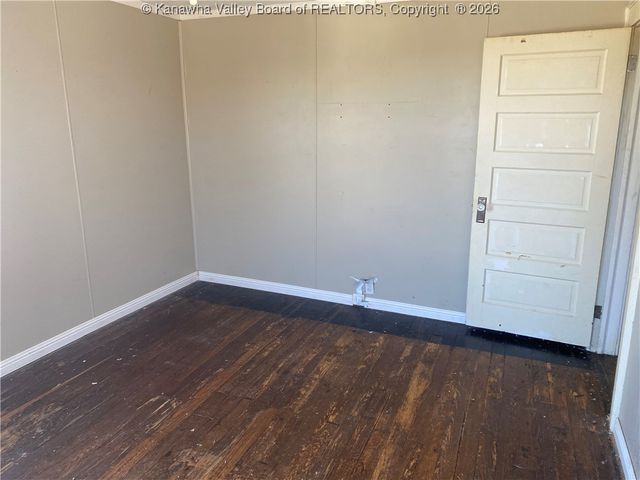 2318 Monroe Avenue, St Albans, WV 25177