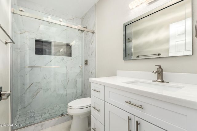 9635 E Sutton Drive, Scottsdale, AZ 85260