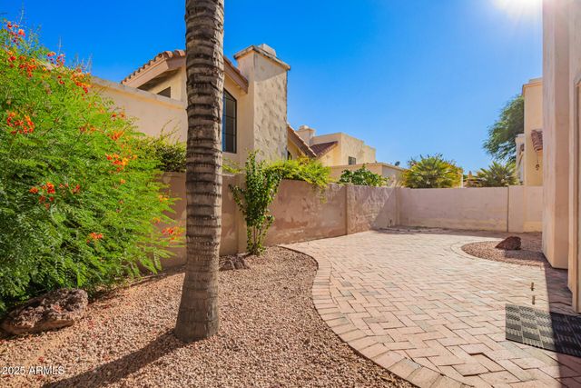 9635 E Sutton Drive, Scottsdale, AZ 85260