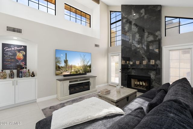 9635 E Sutton Drive, Scottsdale, AZ 85260