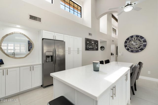 9635 E Sutton Drive, Scottsdale, AZ 85260
