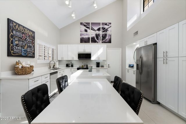 9635 E Sutton Drive, Scottsdale, AZ 85260