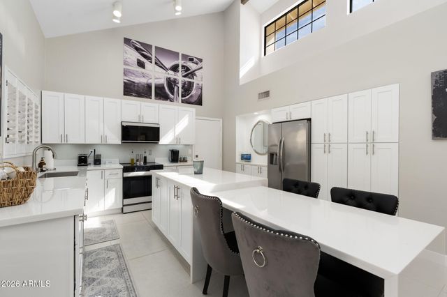 9635 E Sutton Drive, Scottsdale, AZ 85260