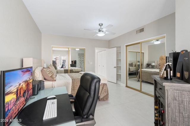 9635 E Sutton Drive, Scottsdale, AZ 85260