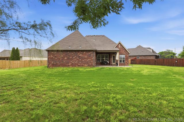 7391 E 111th Place S, Bixby, OK 74008