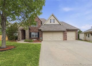 7391 E 111th Place S, Bixby, OK 74008