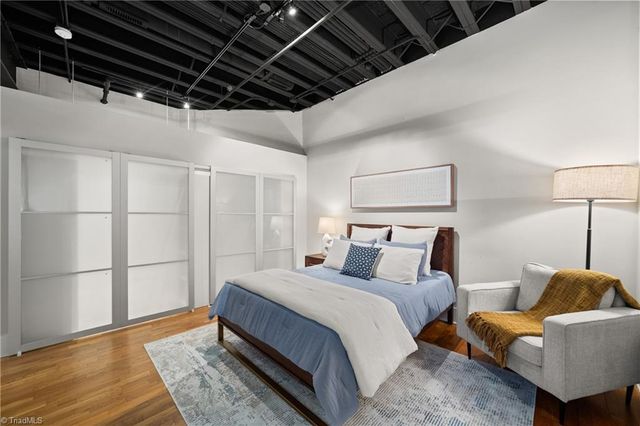 1 W 5Th Street 204, Winston-salem, NC 27101