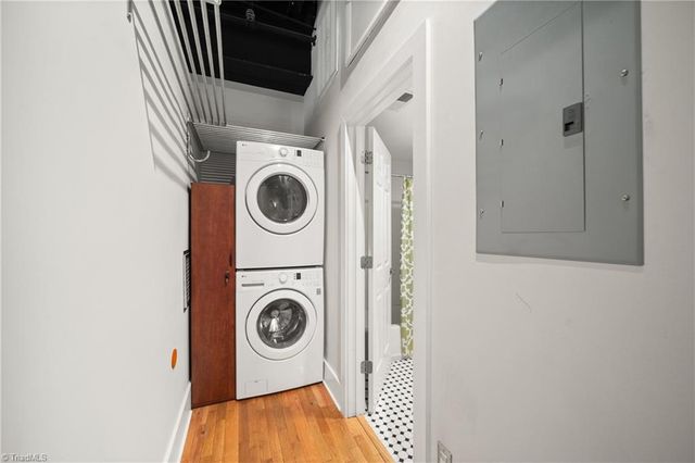 1 W 5Th Street 204, Winston-salem, NC 27101