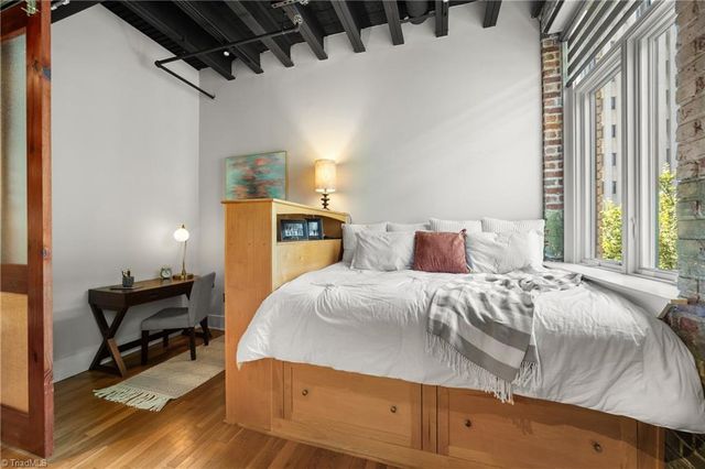 1 W 5Th Street 204, Winston-salem, NC 27101