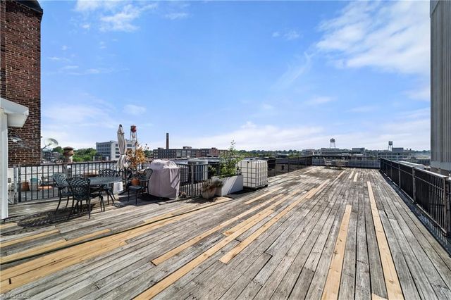 1 W 5Th Street 204, Winston-salem, NC 27101