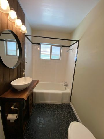 4614 Idlewilde LN SE Lane SE, Albuquerque, NM 87108