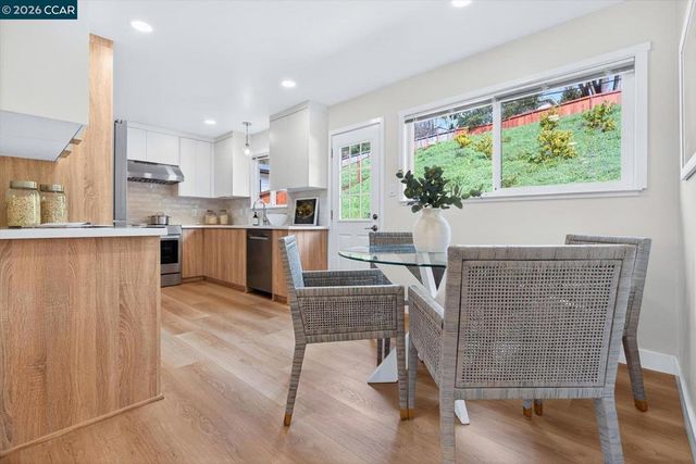 29 29 Whitehall Drive, Orinda, CA 94563