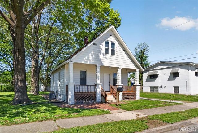 1651 Poplar St, Granite City, IL 62040
