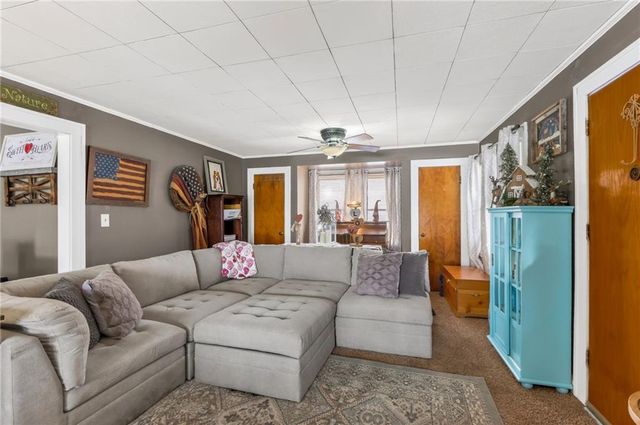 2322 S Glenwood Avenue, Independence, MO 64052