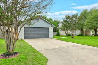 1519 Black Locust DR E, Pflugerville, TX 78660