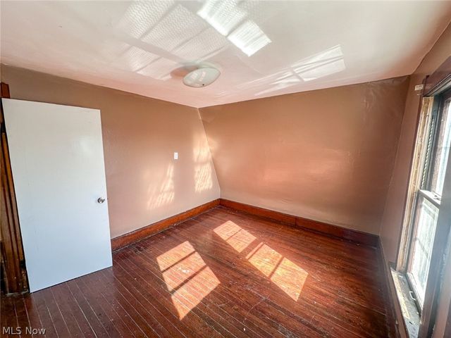 14812 Westropp Avenue, Cleveland, OH 44110