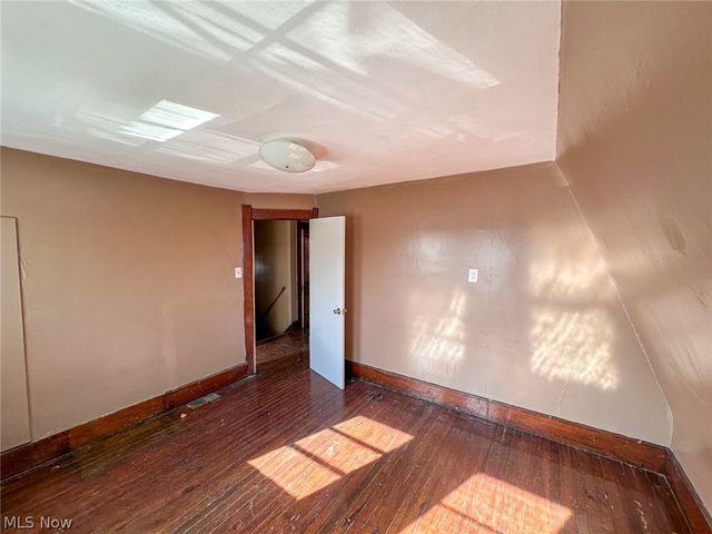 14812 Westropp Avenue, Cleveland, OH 44110