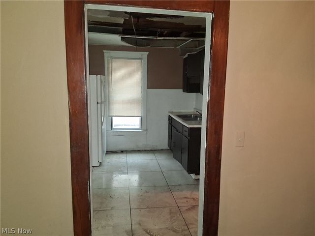 14812 Westropp Avenue, Cleveland, OH 44110