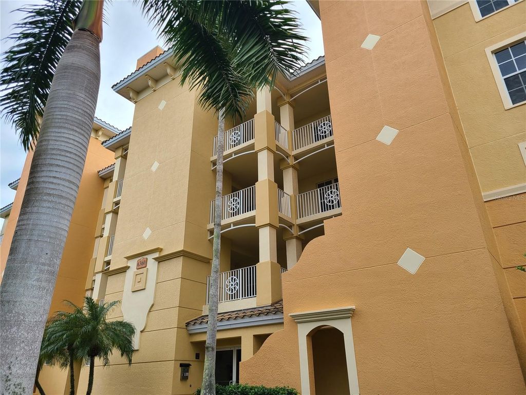 6474 WATERCREST WAY 401, Lakewood Ranch, FL 34202