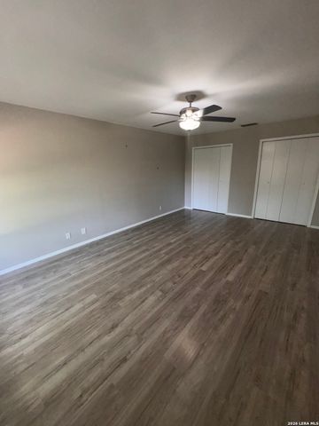 9426 Valley Bend, San Antonio, TX 78250