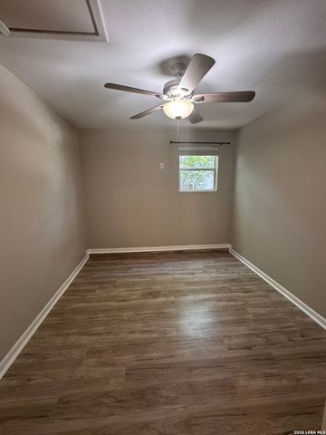 9426 Valley Bend, San Antonio, TX 78250