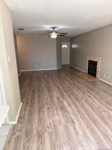9426 Valley Bend, San Antonio, TX 78250