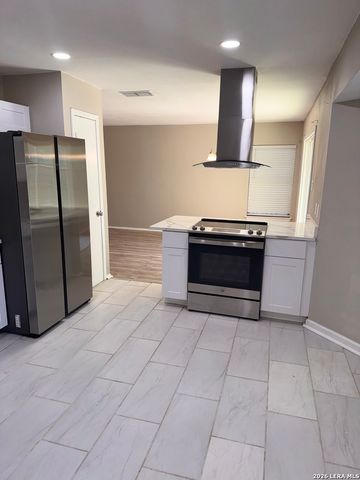 9426 Valley Bend, San Antonio, TX 78250