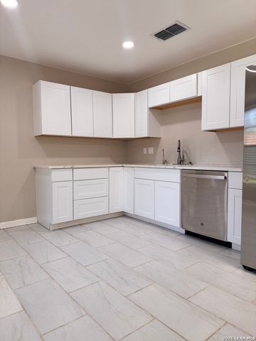 9426 Valley Bend, San Antonio, TX 78250