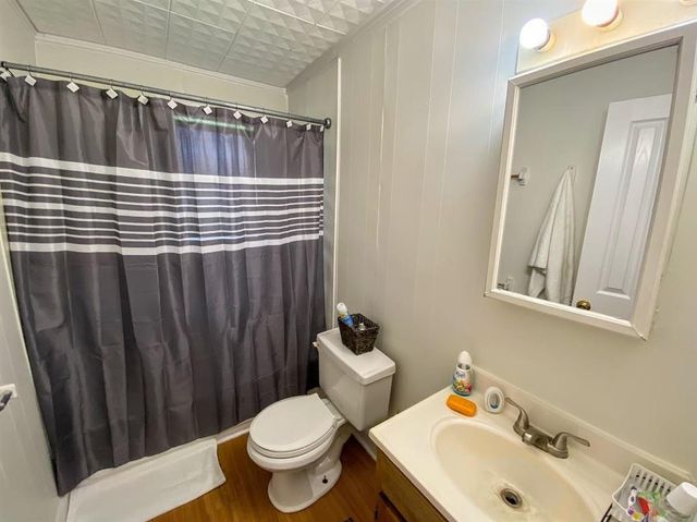 421 & 423 Broussard Ln Lane, Lake Charles, LA 70607