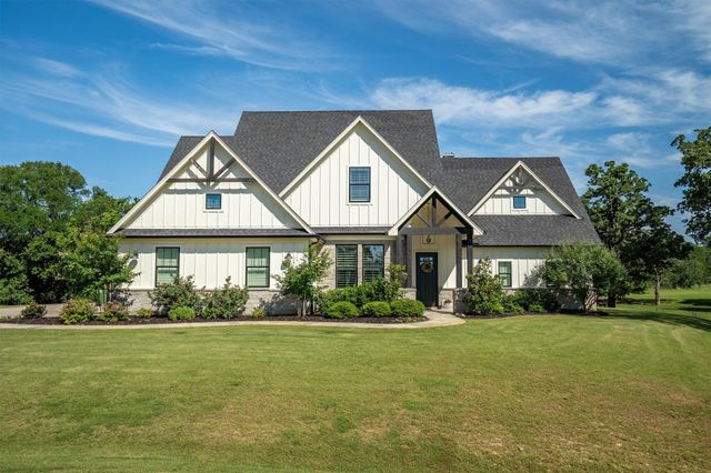 116 Estancia Court, Decatur, TX 76234