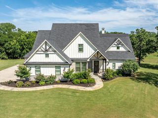 116 Estancia Court, Decatur, TX 76234