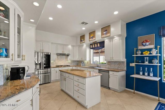 2135 E CLIPPER Lane, Gilbert, AZ 85234