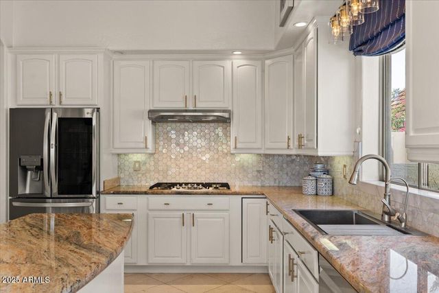 2135 E CLIPPER Lane, Gilbert, AZ 85234