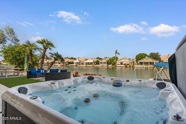 2135 E CLIPPER Lane, Gilbert, AZ 85234