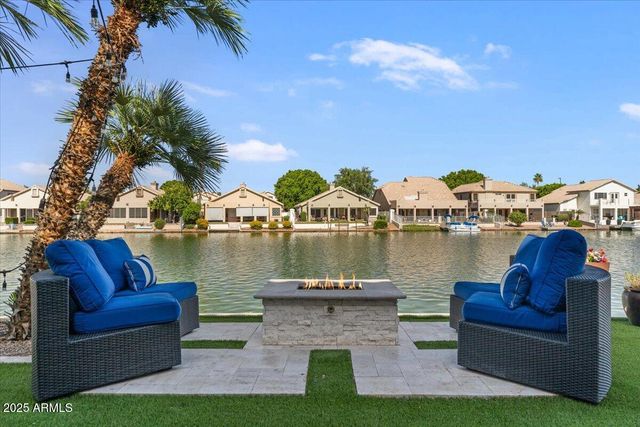 2135 E CLIPPER Lane, Gilbert, AZ 85234