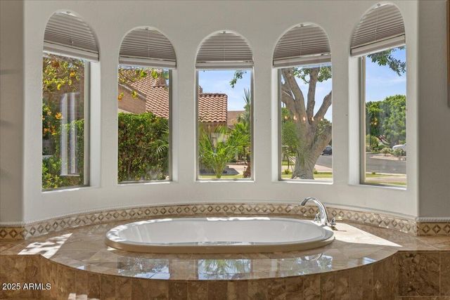 2135 E CLIPPER Lane, Gilbert, AZ 85234