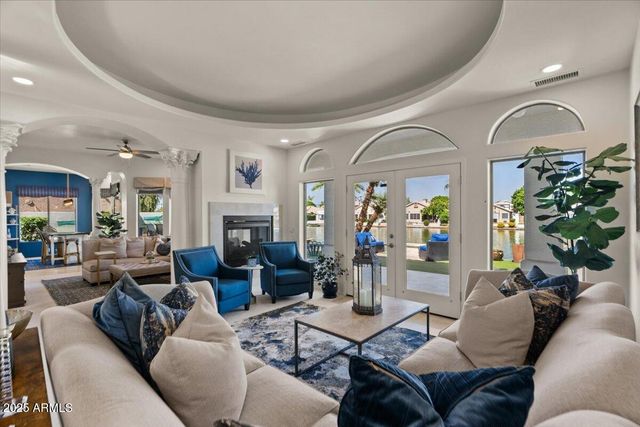 2135 E CLIPPER Lane, Gilbert, AZ 85234