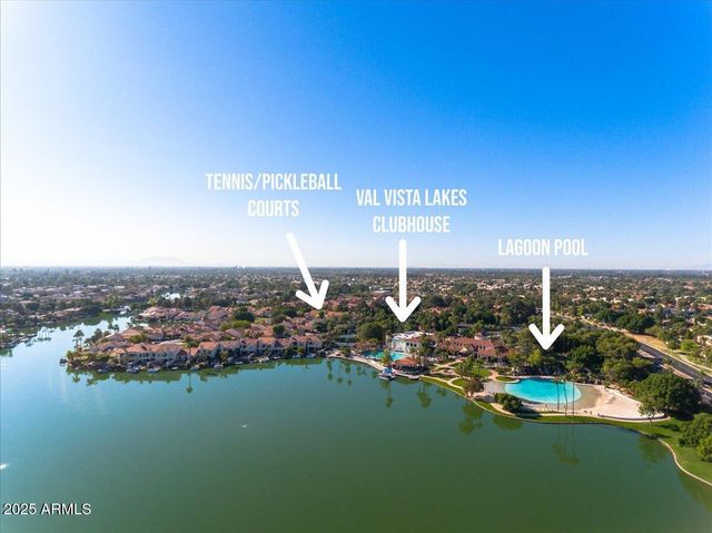 2135 E CLIPPER Lane, Gilbert, AZ 85234