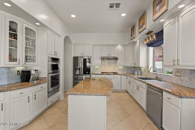 2135 E CLIPPER Lane, Gilbert, AZ 85234