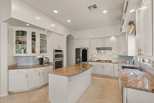 2135 E CLIPPER Lane, Gilbert, AZ 85234