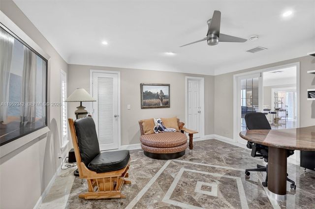 8704 Mahogany Ave, Plantation, FL 33324