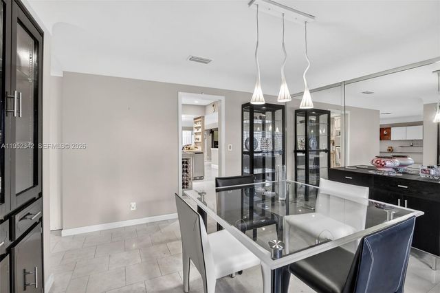 8704 Mahogany Ave, Plantation, FL 33324